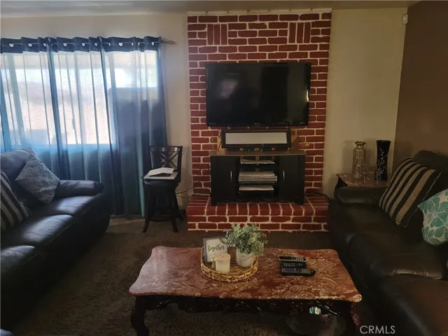 445 Fenmore Drive, Barstow, California 92311