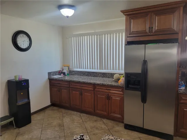 445 Fenmore Drive, Barstow, California 92311