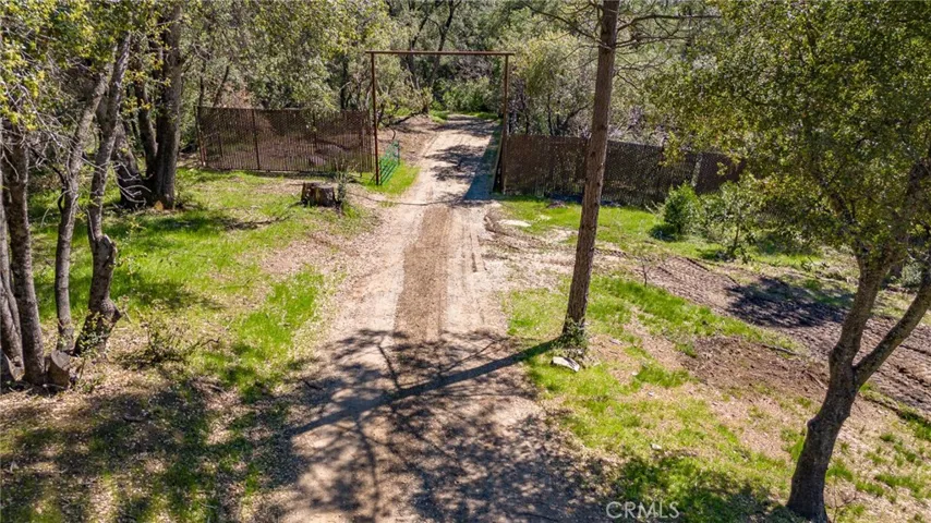 5093 Worman Road, Ahwahnee, California 93601