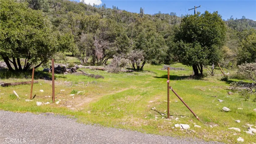 5093 Worman Road, Ahwahnee, California 93601