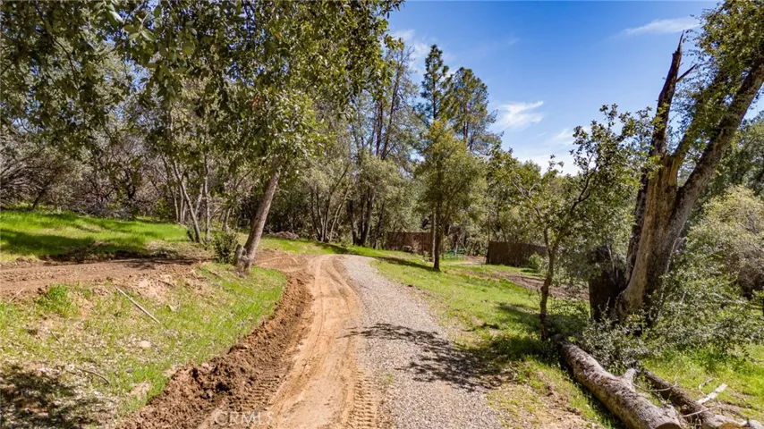 5093 Worman Road, Ahwahnee, California 93601