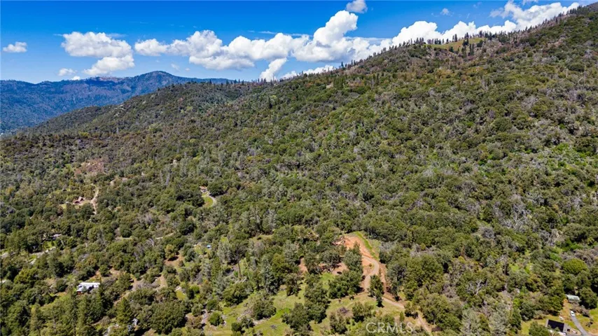 5093 Worman Road, Ahwahnee, California 93601