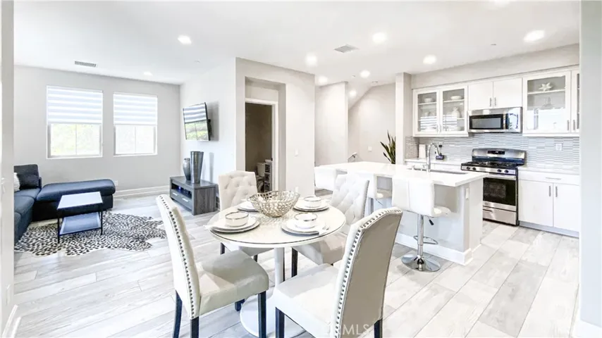 810 E Santa Ana Street, Anaheim, California 92805
