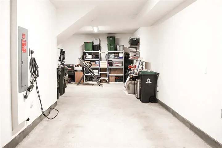 Tandem garage