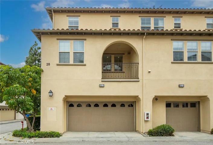 955 Sweetbriar Lane F, Azusa, California 91702