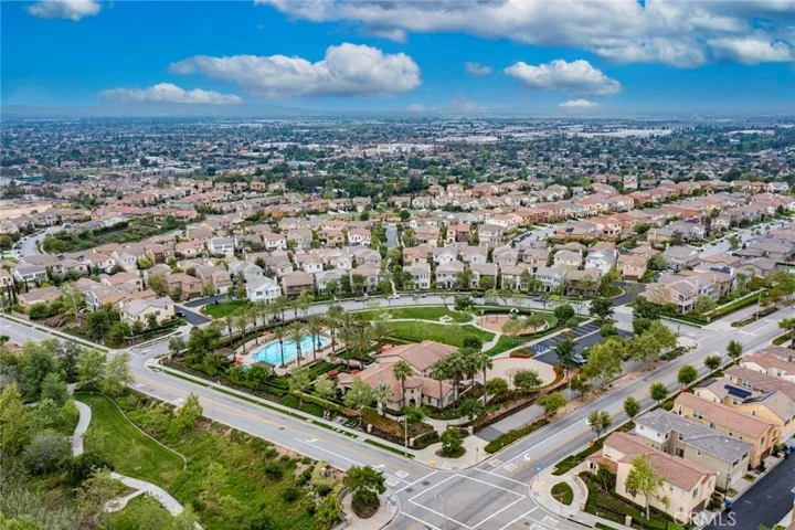 955 Sweetbriar Lane F, Azusa, California 91702