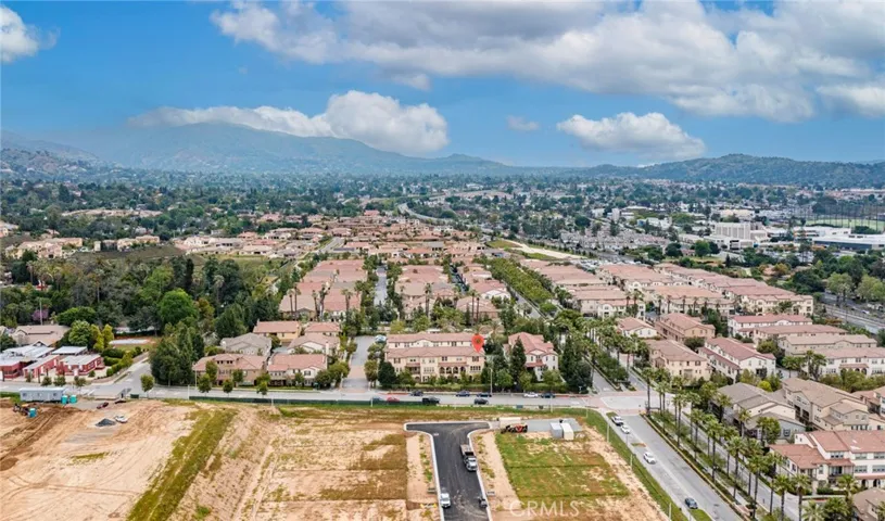955 Sweetbriar Lane F, Azusa, California 91702