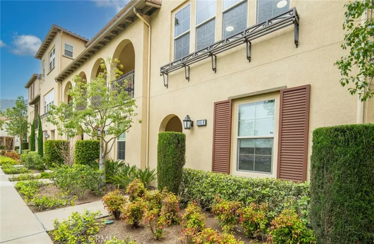 955 Sweetbriar Lane F, Azusa, California 91702