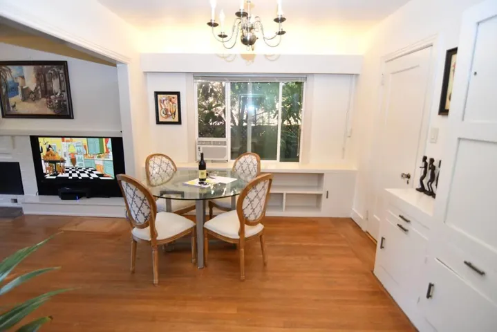 2254 Dartmouth Street, Palo Alto, California 94306