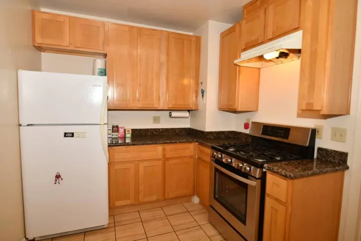 2254 Dartmouth Street, Palo Alto, California 94306