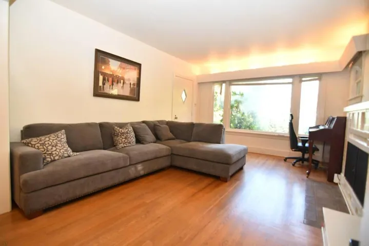 2254 Dartmouth Street, Palo Alto, California 94306