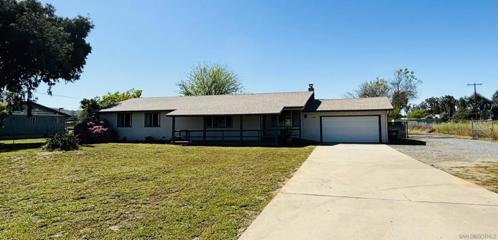 1226 Hanson Ln, Ramona, California 92065