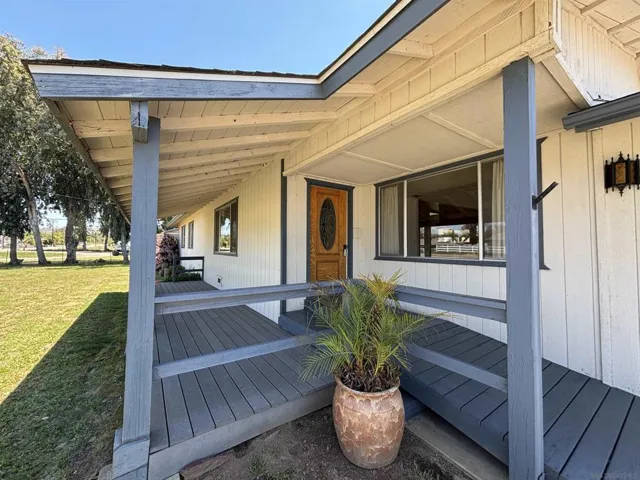 1226 Hanson Ln, Ramona, California 92065