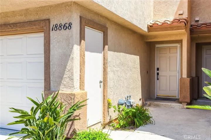 18868 Milos Circle, Huntington Beach, California 92648