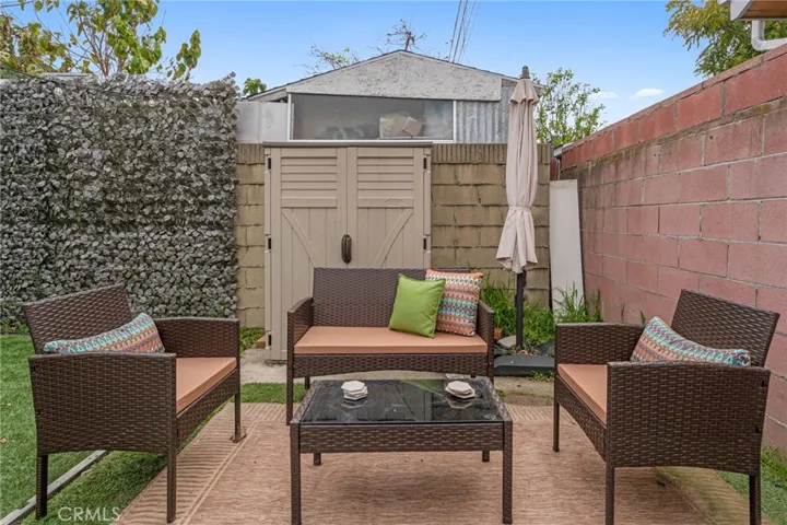 5330 Rose Avenue, Long Beach, California 90805