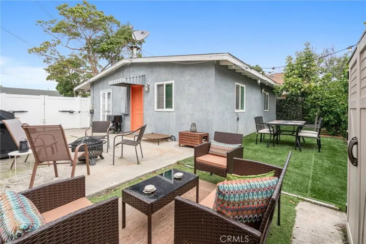 5330 Rose Avenue, Long Beach, California 90805