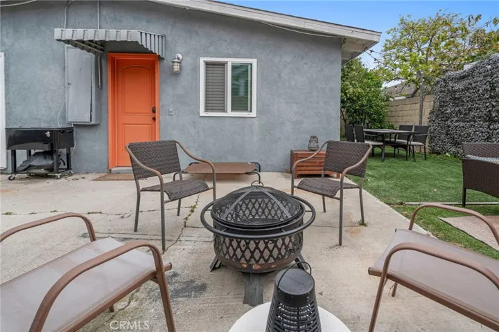 5330 Rose Avenue, Long Beach, California 90805