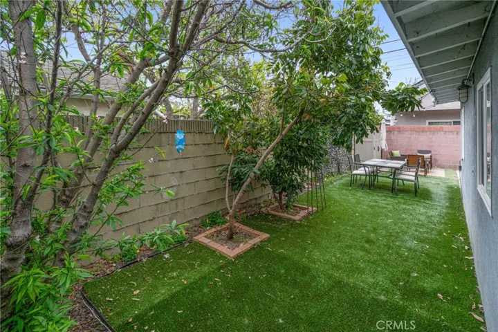 5330 Rose Avenue, Long Beach, California 90805