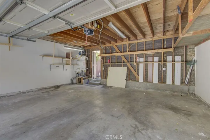 Detached Garage with Laundry Hook Ups
