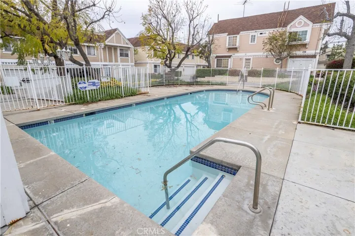 Association pool