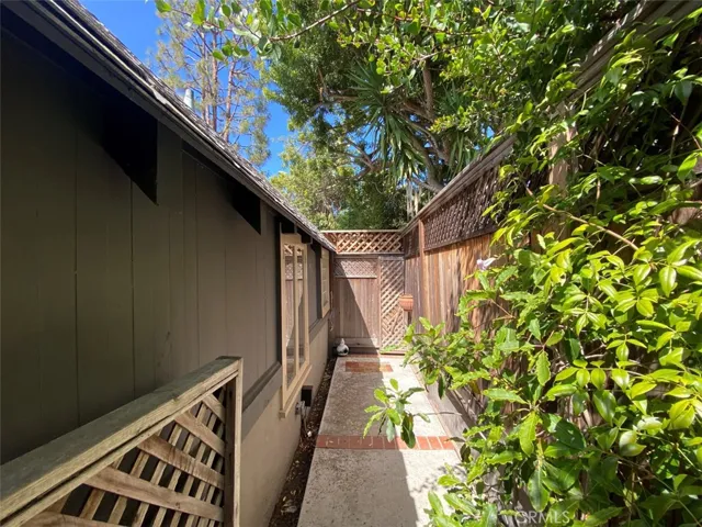 670 Virginia Park Drive, Laguna Beach, California 92651