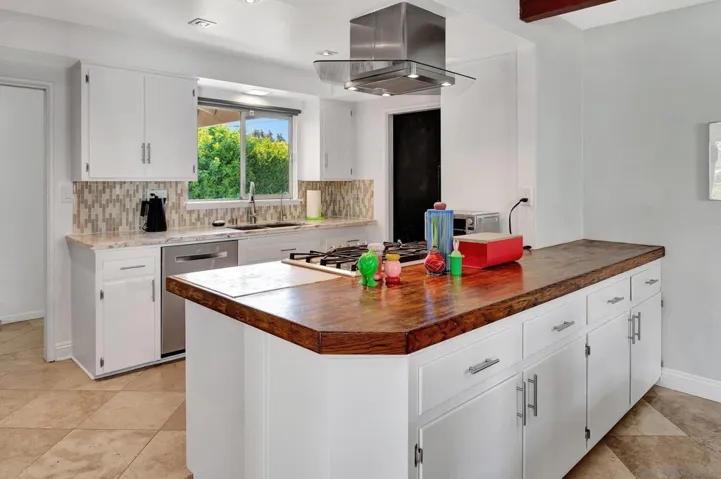 6265 Fernwood Dr, La Mesa, California 91942