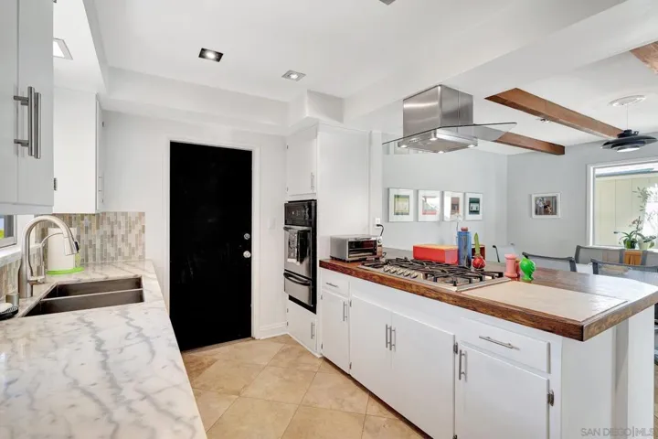 6265 Fernwood Dr, La Mesa, California 91942