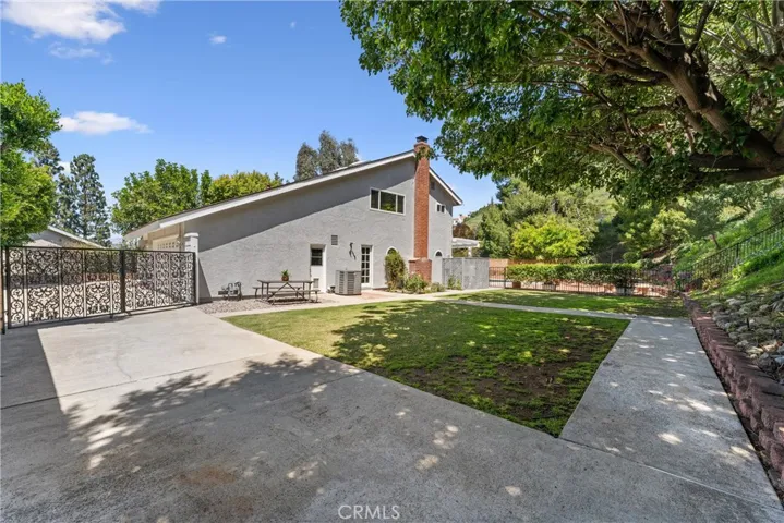 947 N Capistrano Place, Orange, California 92869