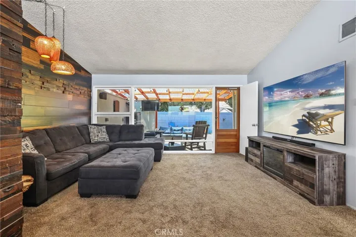 9925 Rutland Avenue, Whittier, California 90605