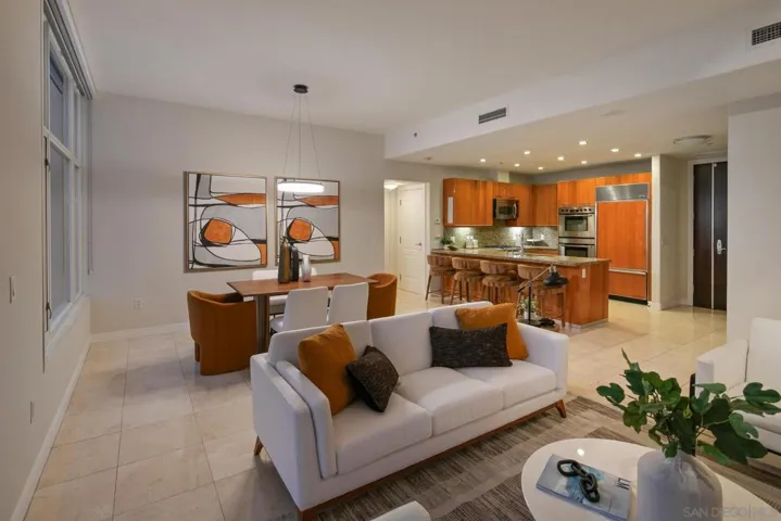 550 Front St. 2304, San Diego, California 92101