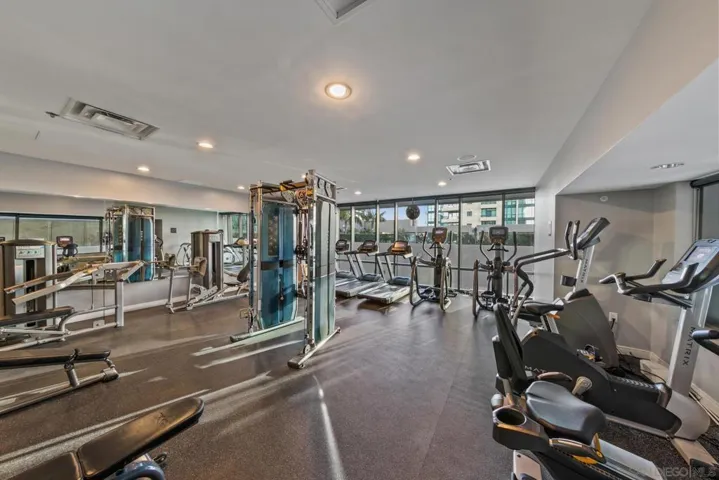 550 Front St. 2304, San Diego, California 92101