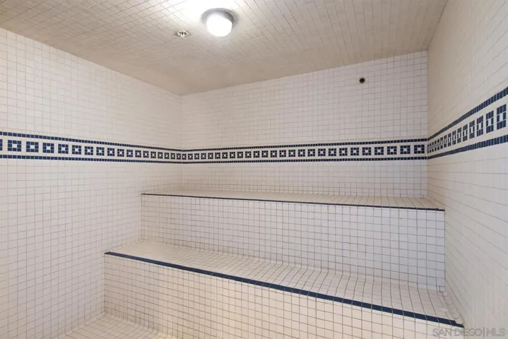 550 Front St. 2304, San Diego, California 92101