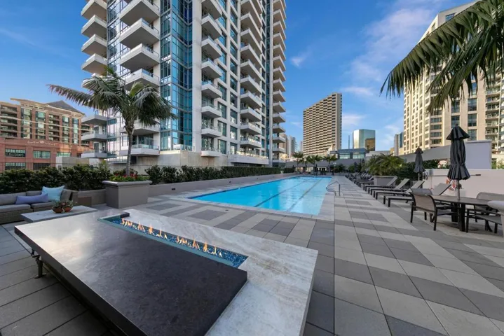 550 Front St. 2304, San Diego, California 92101