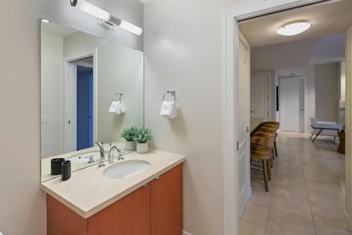 550 Front St. 2304, San Diego, California 92101