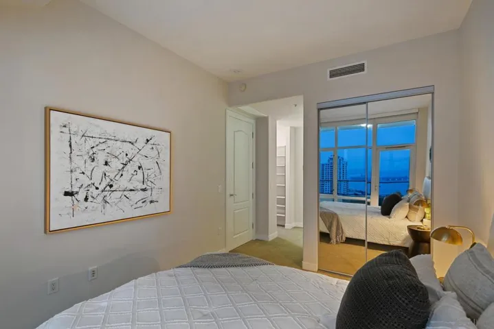550 Front St. 2304, San Diego, California 92101