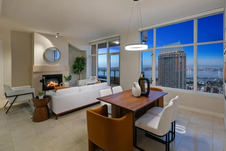550 Front St. 2304, San Diego, California 92101