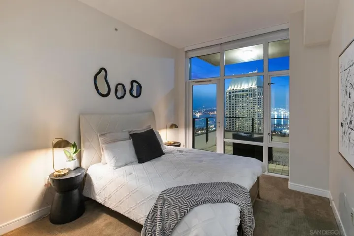 550 Front St. 2304, San Diego, California 92101