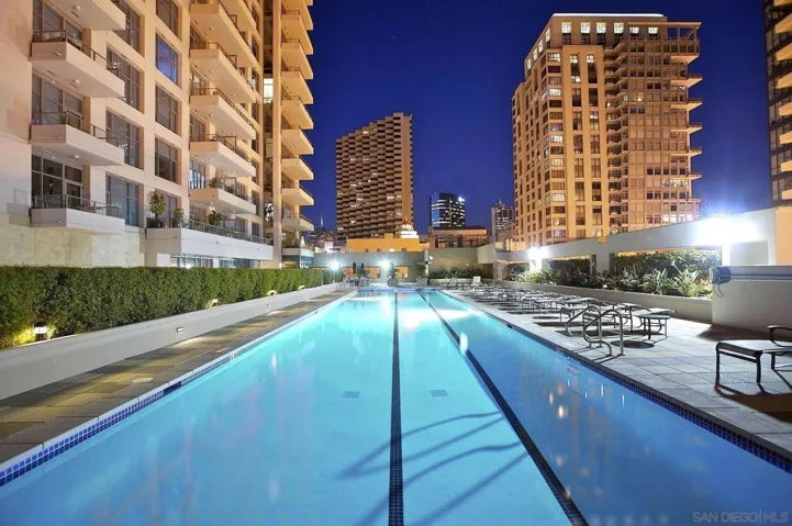 550 Front St. 2304, San Diego, California 92101
