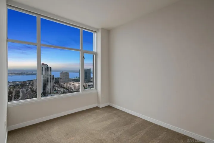 550 Front St. 2304, San Diego, California 92101