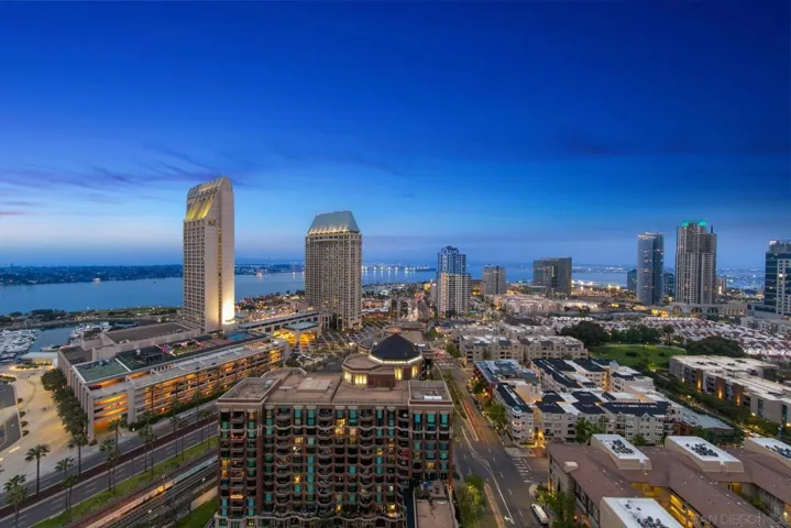 550 Front St. 2304, San Diego, California 92101