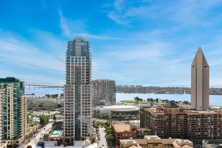 550 Front St. 2304, San Diego, California 92101