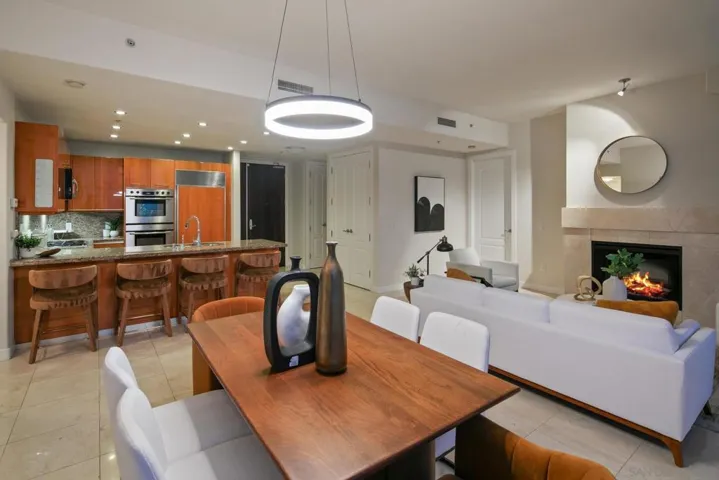 550 Front St. 2304, San Diego, California 92101