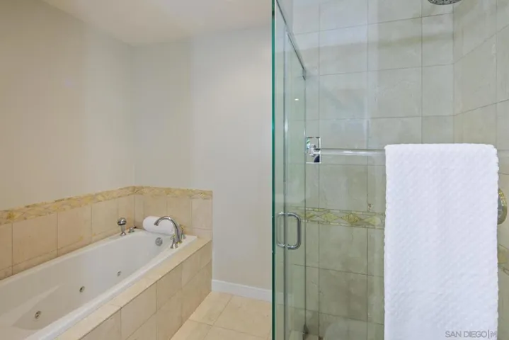 550 Front St. 2304, San Diego, California 92101