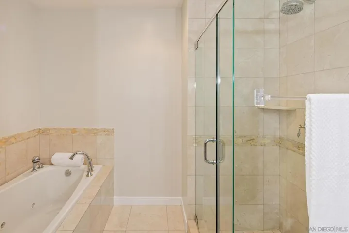 550 Front St. 2304, San Diego, California 92101