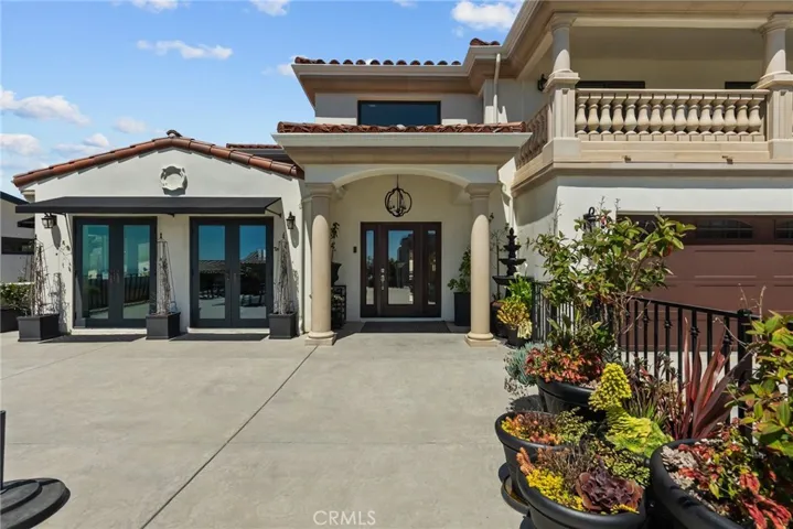 5543 Kailas St., Ventura, California 93003