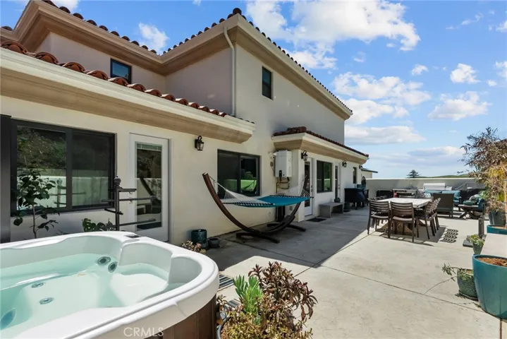 5543 Kailas St., Ventura, California 93003