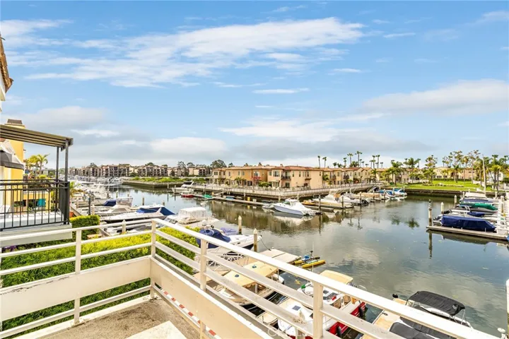 6208 Tobruk Court, Long Beach, California 90803
