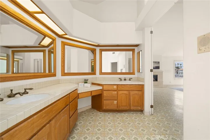 6208 Tobruk Court, Long Beach, California 90803
