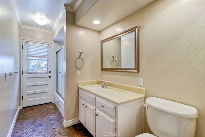 2038 N Redding Way, Upland, California 91784