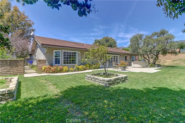 2038 N Redding Way, Upland, California 91784